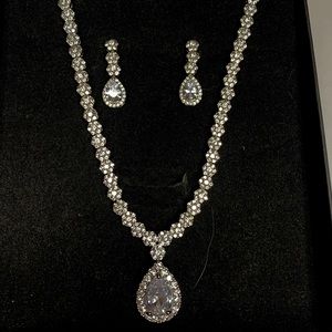 925 Sterling Silver Jewelry Raindrop Set